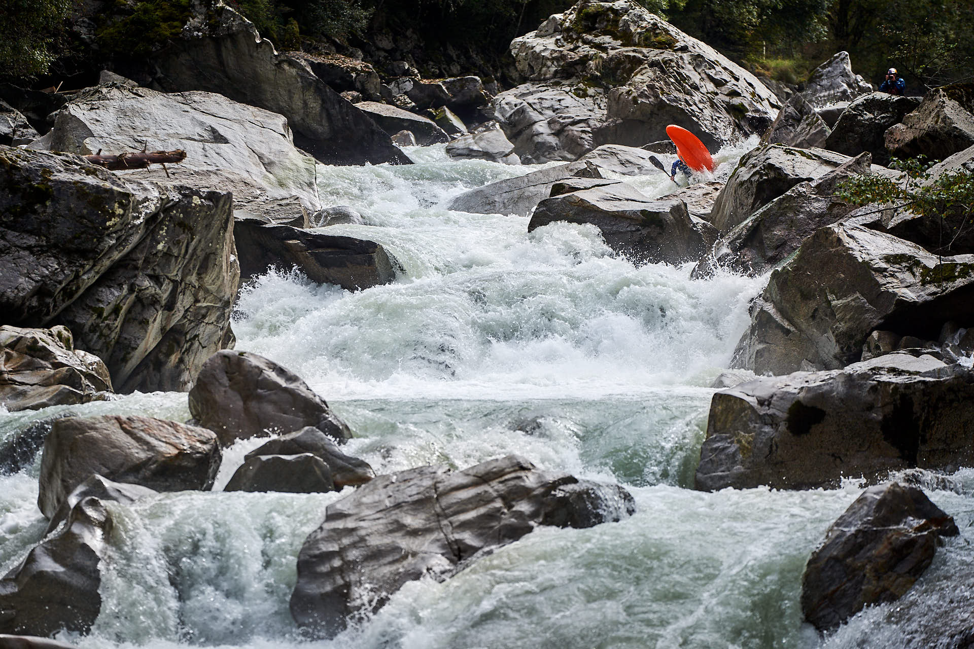 Wildwasser/Kayak Fotoshooting mit Bren Orton im Oetztal, Österreich